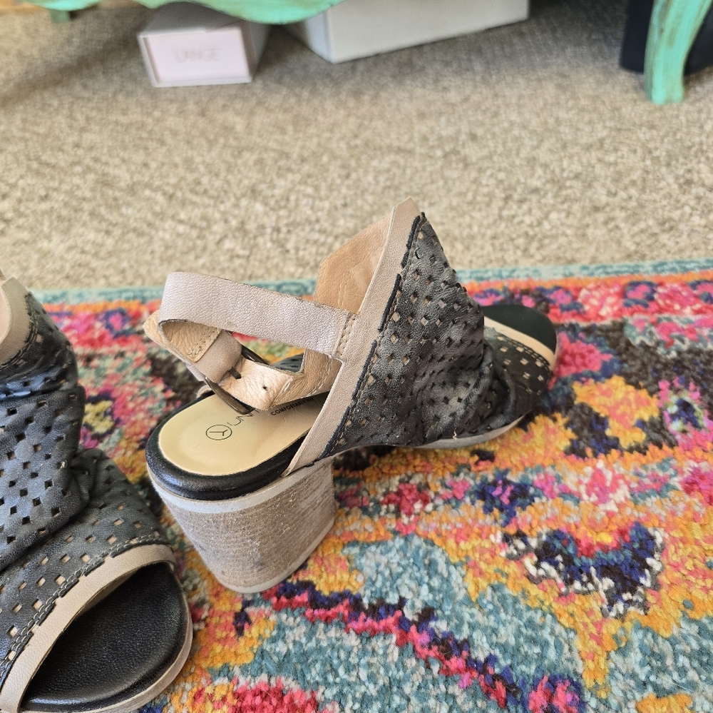 Unity Indiversity Sandals - image 3